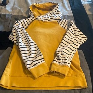 Cute girls sweatshirt from Scheels- Size Large 14- excellent condition